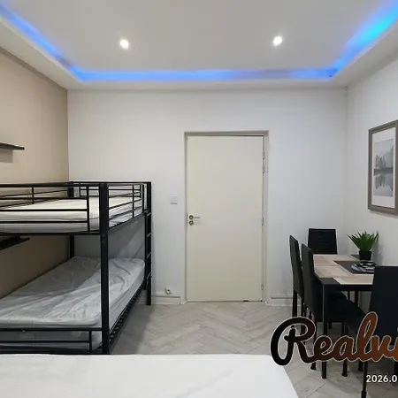 Royal Entire With Free Parking Appartement